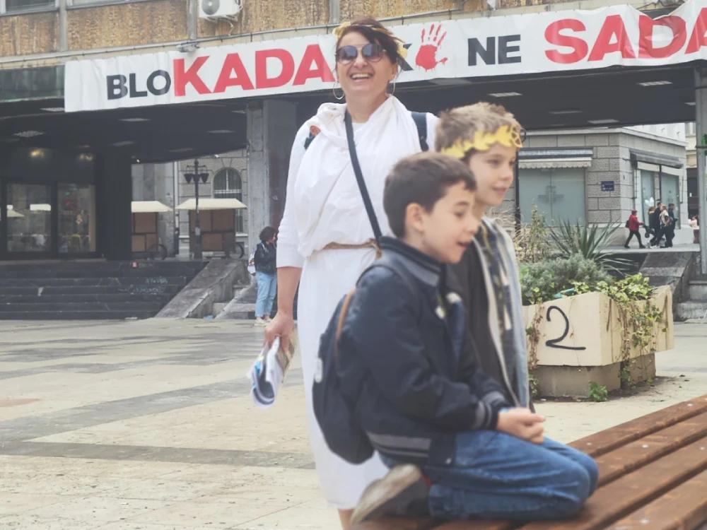 Historische Kinderführung in Belgrad mit Augmented Reality Zeitreise durch 7.000 Jahre Belgrader Geschichte – mit römischen Legionen, Drachenrittern und Augmented Reality